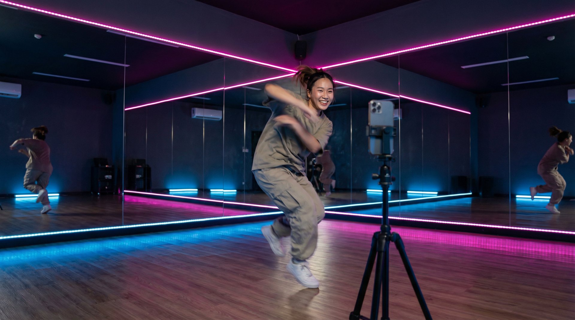 小马拉大车社区舞蹈挑战视频